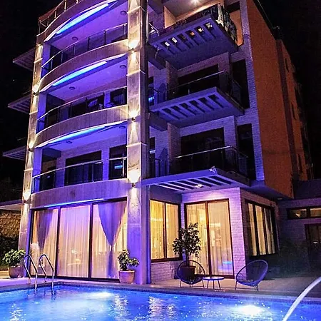 Velkom Hotel 4*