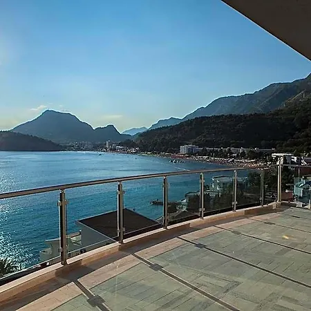 Velkom Hotel 4*